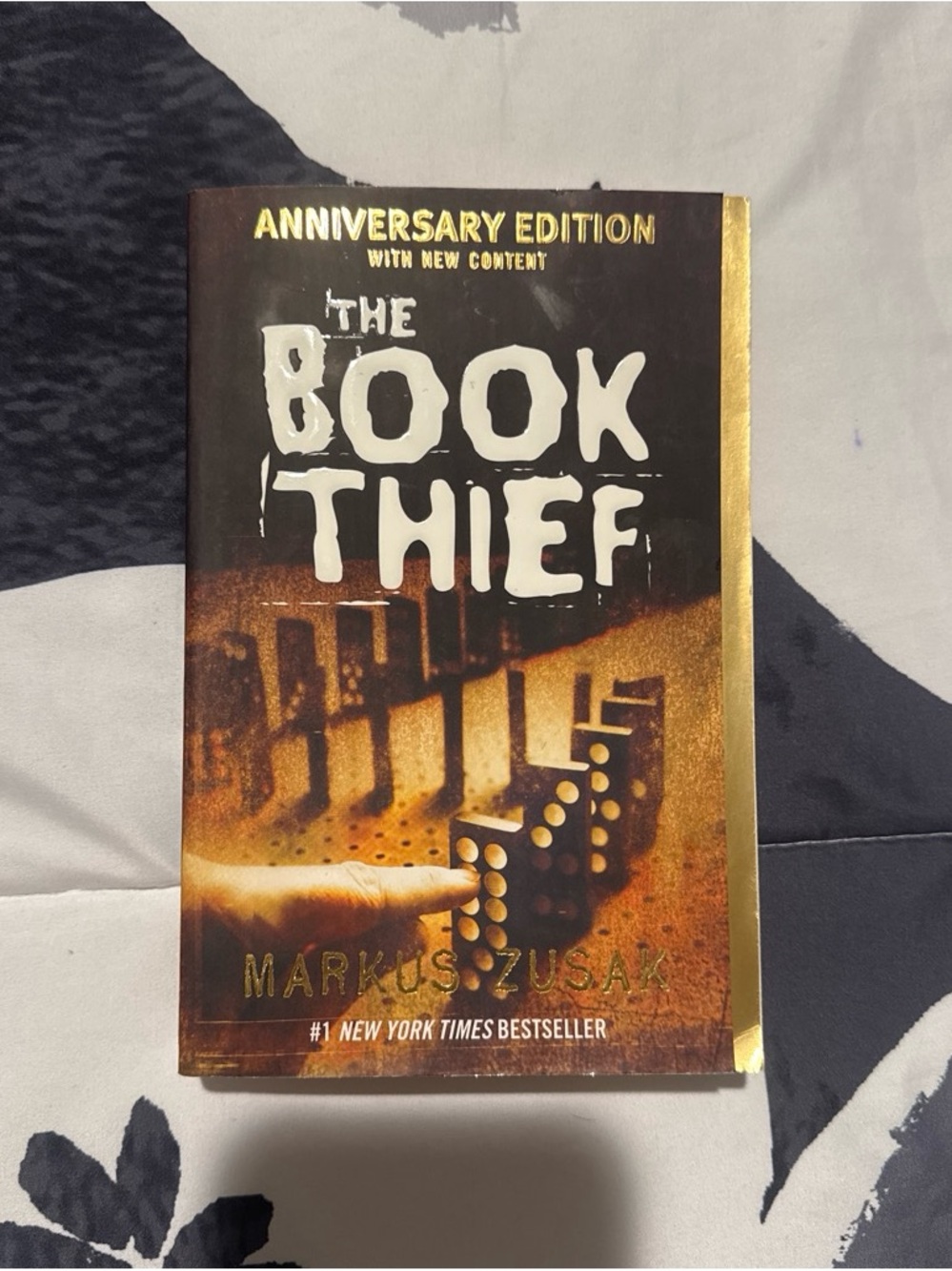 The Book Thief Anniversary Edition by - Gold/Brown